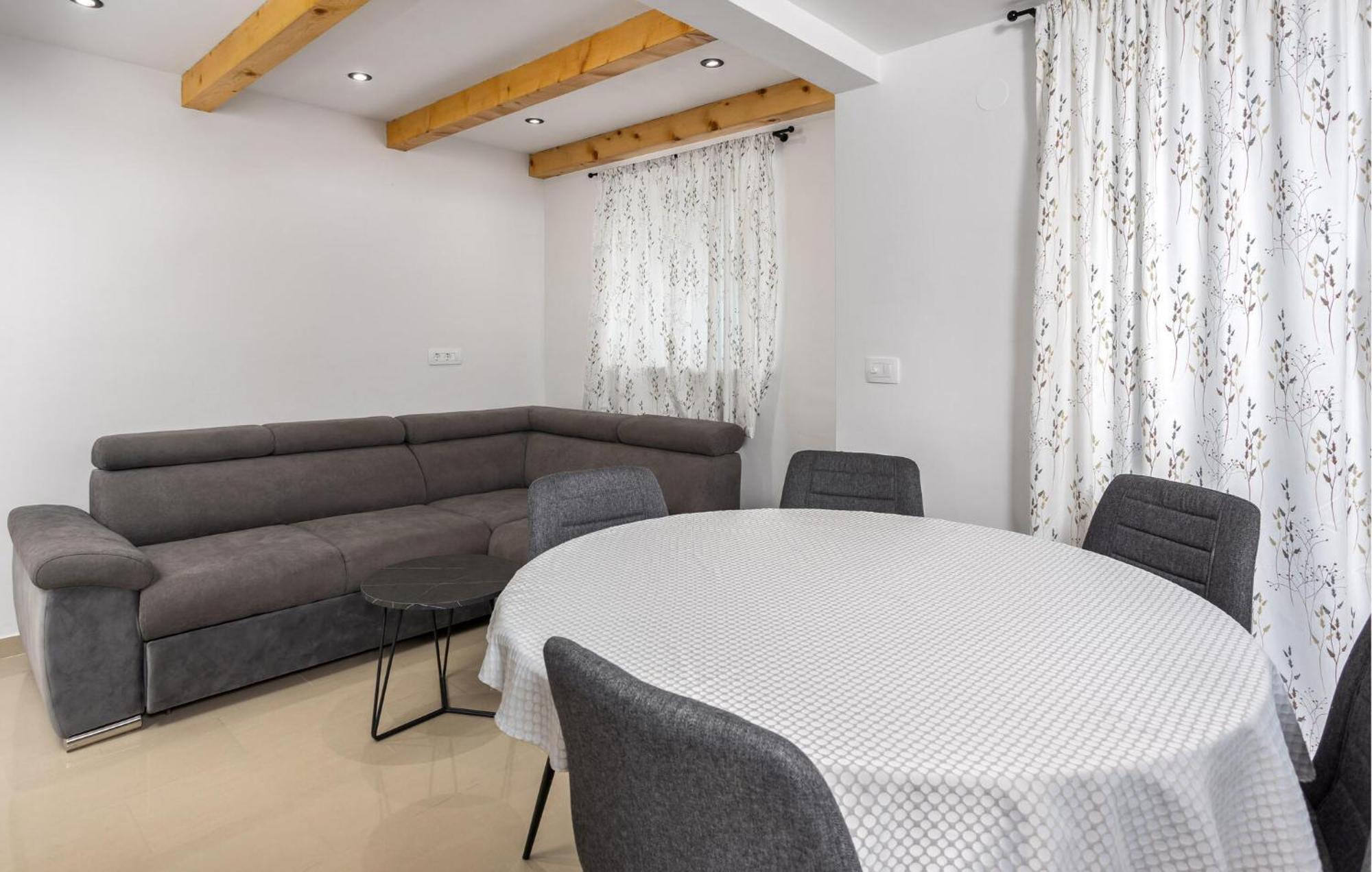 Gorgeous Apartment In Brsec With Kitchen Brseč Exterior foto