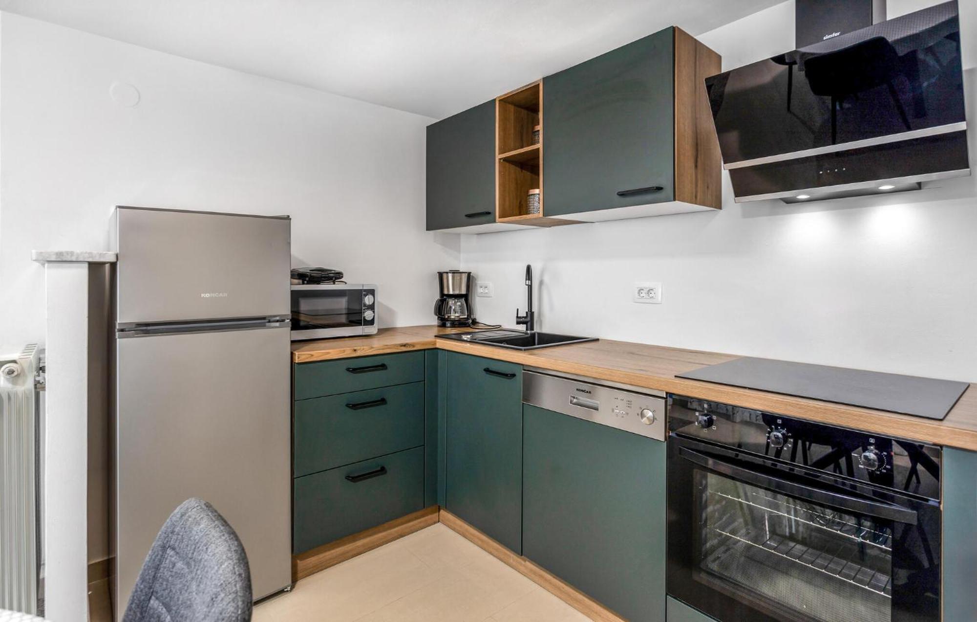 Gorgeous Apartment In Brsec With Kitchen Brseč Exterior foto