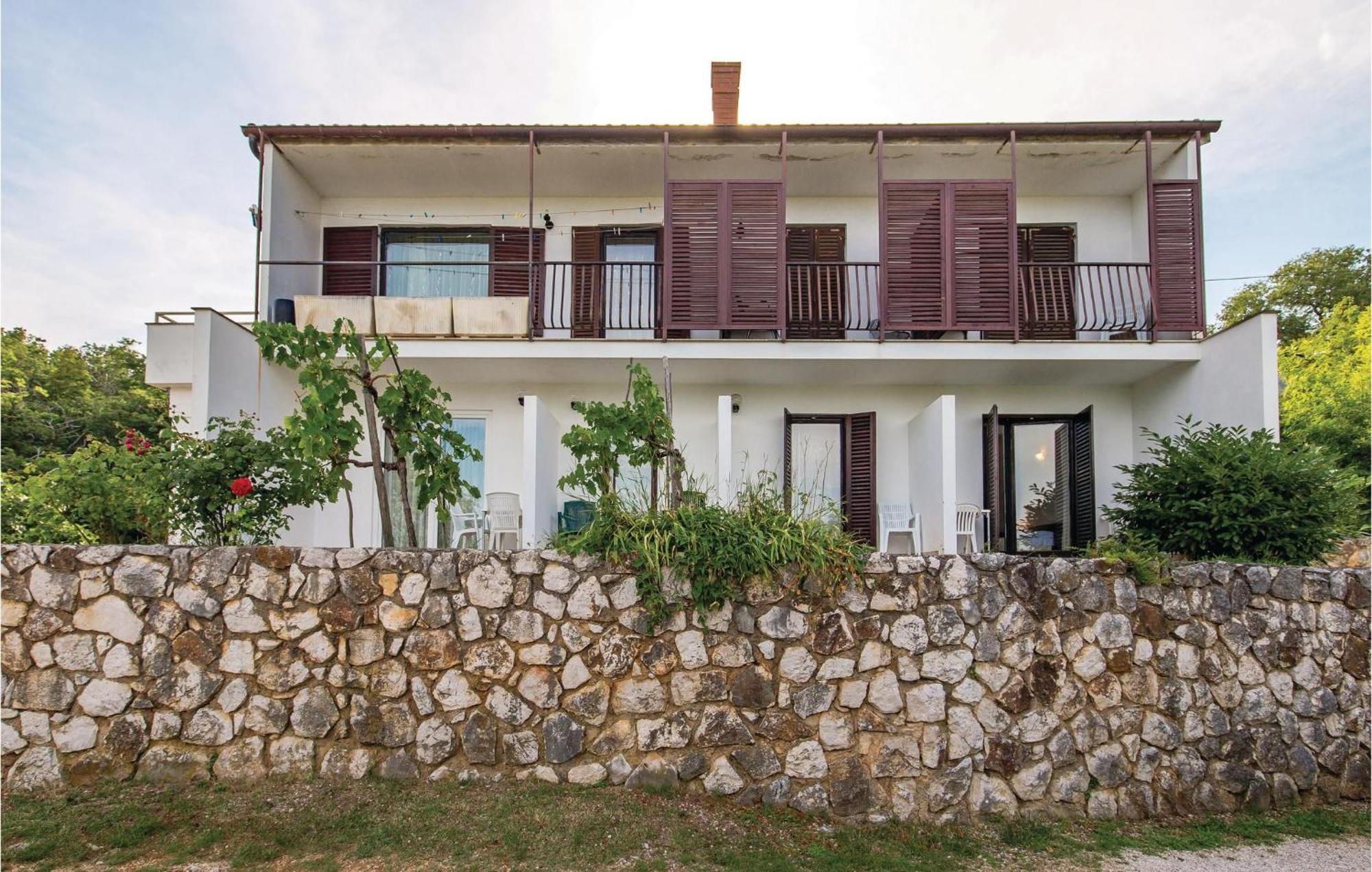 Gorgeous Apartment In Brsec With Kitchen Brseč Exterior foto